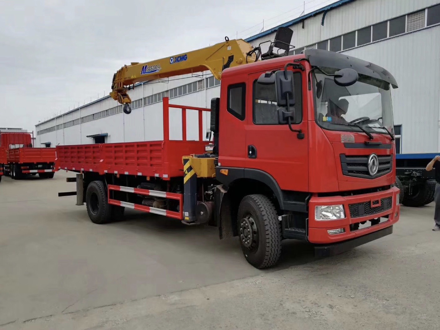 东风T5随车起重运输车