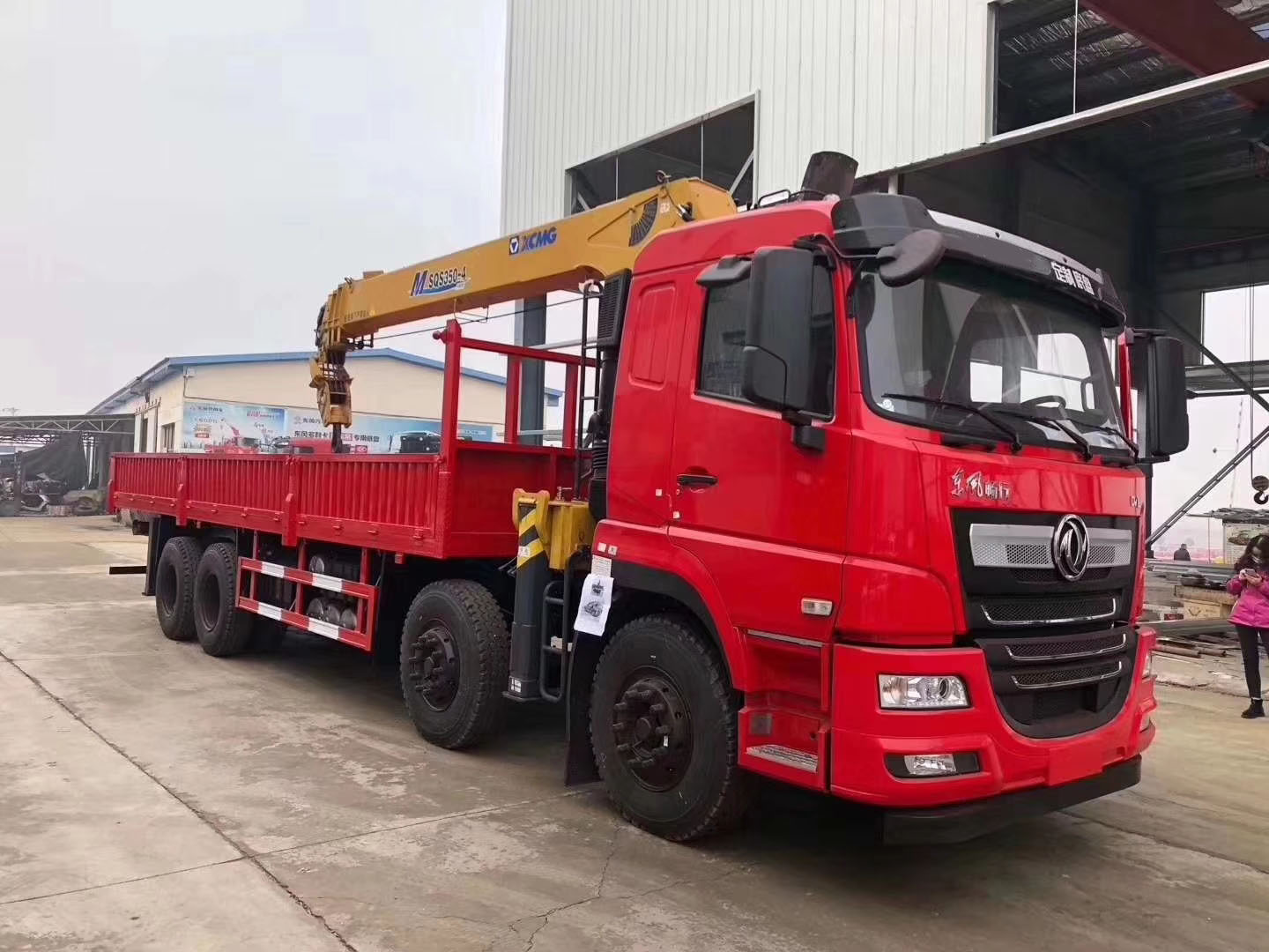 东风畅行随车起重运输车