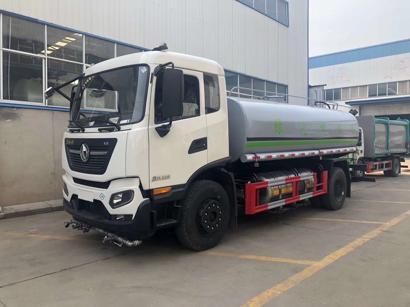 东风天锦KR洒水车