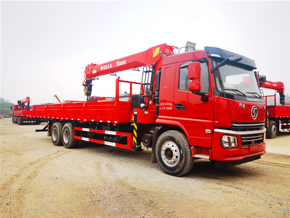 陕汽轩德后双桥宏昌天马12吨随车吊