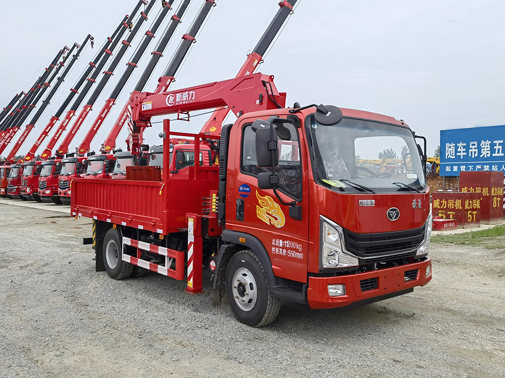 重汽豪曼威力5吨随车吊