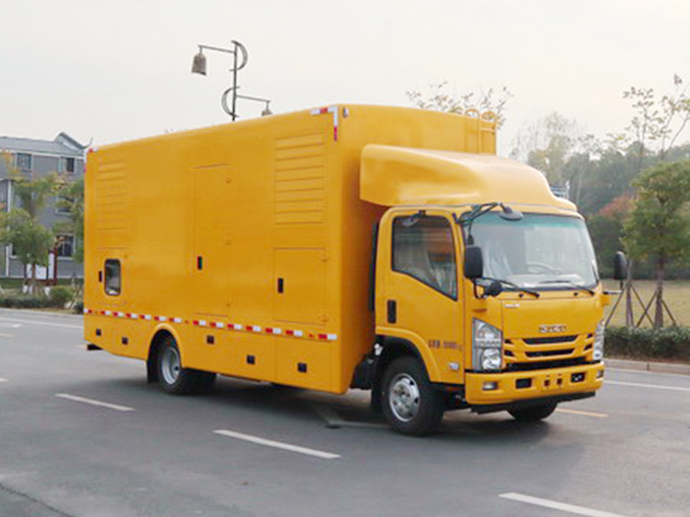 五十铃150KW应急电源车