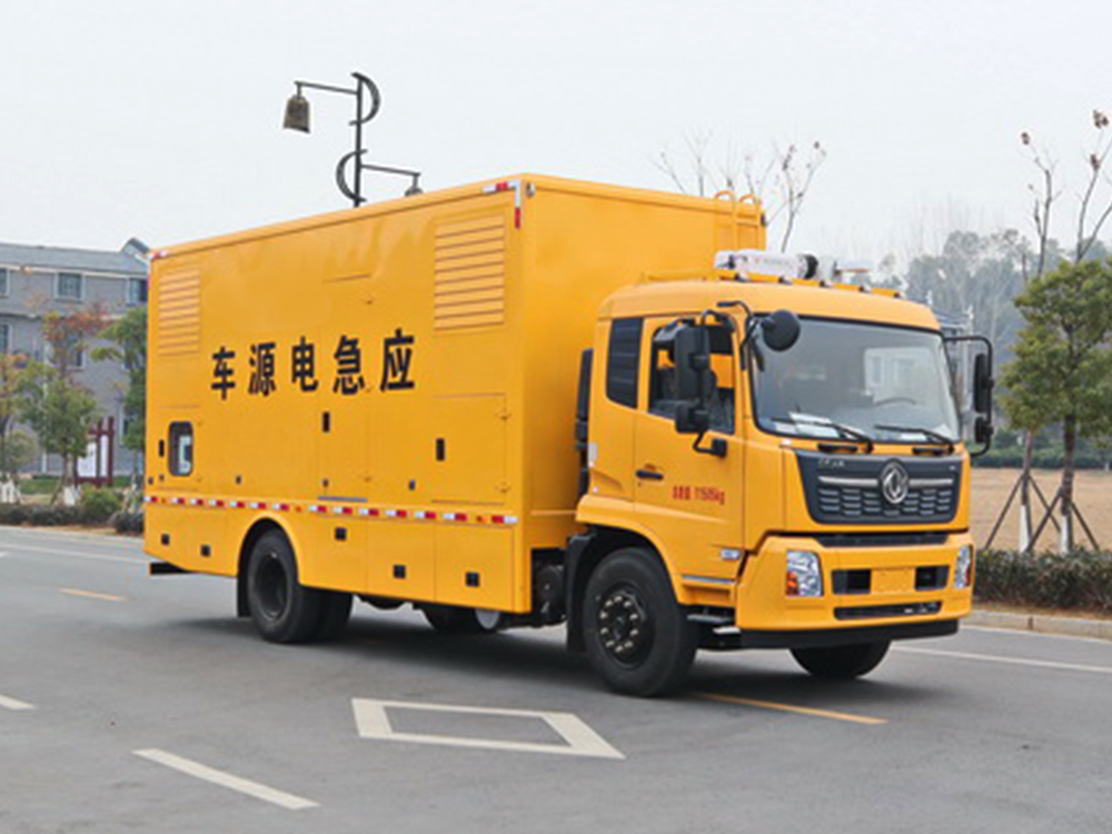 东风天锦100-200KW应急电源车