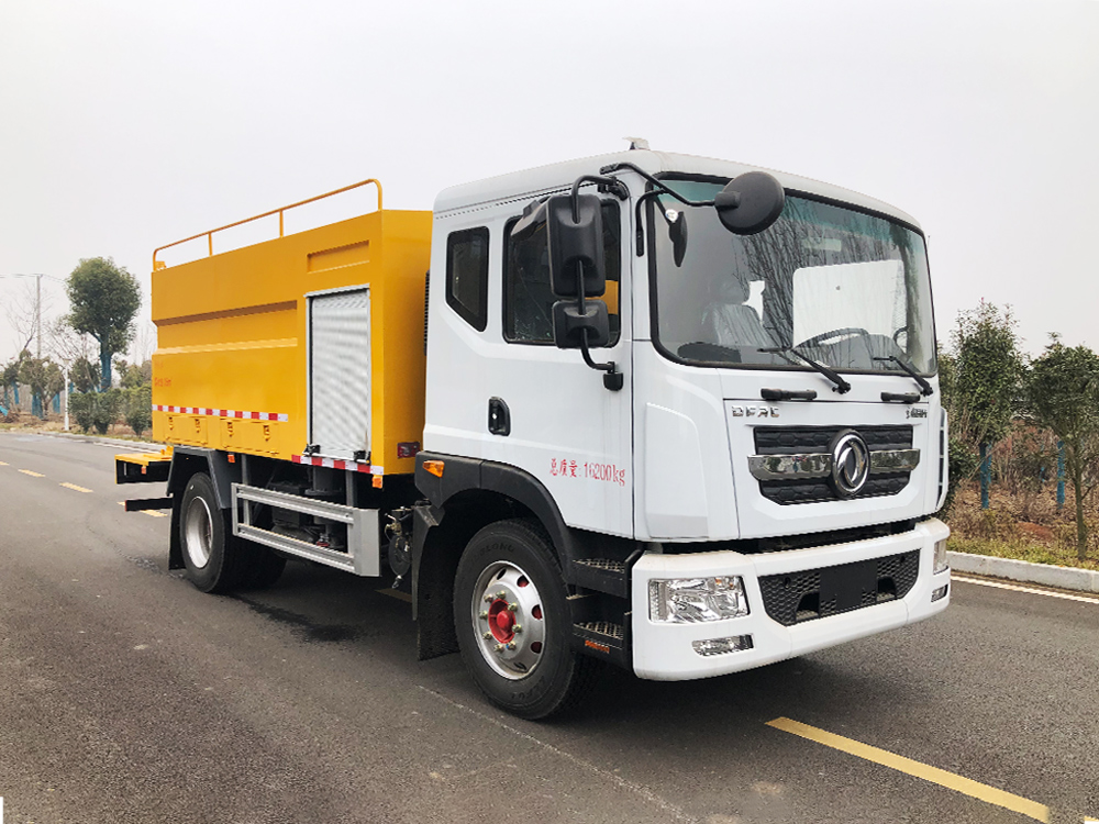 东风D9高压清洗车